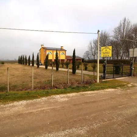 Ca' Bianca Bed & Breakfast Adria